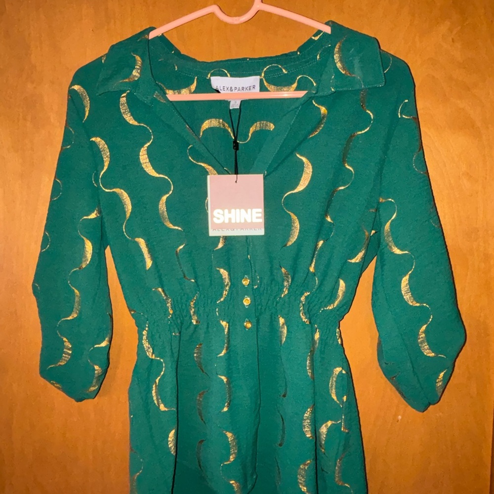Alex & Parker Emerald Green & Gold Wavy Crescent Blouse Top Size Small NWT - Picture 8 of 15